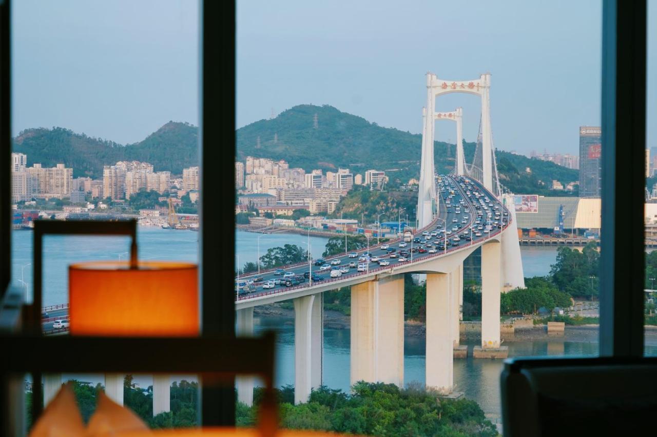 Hualuxe Xiamen Haicang Habour View Экстерьер фото