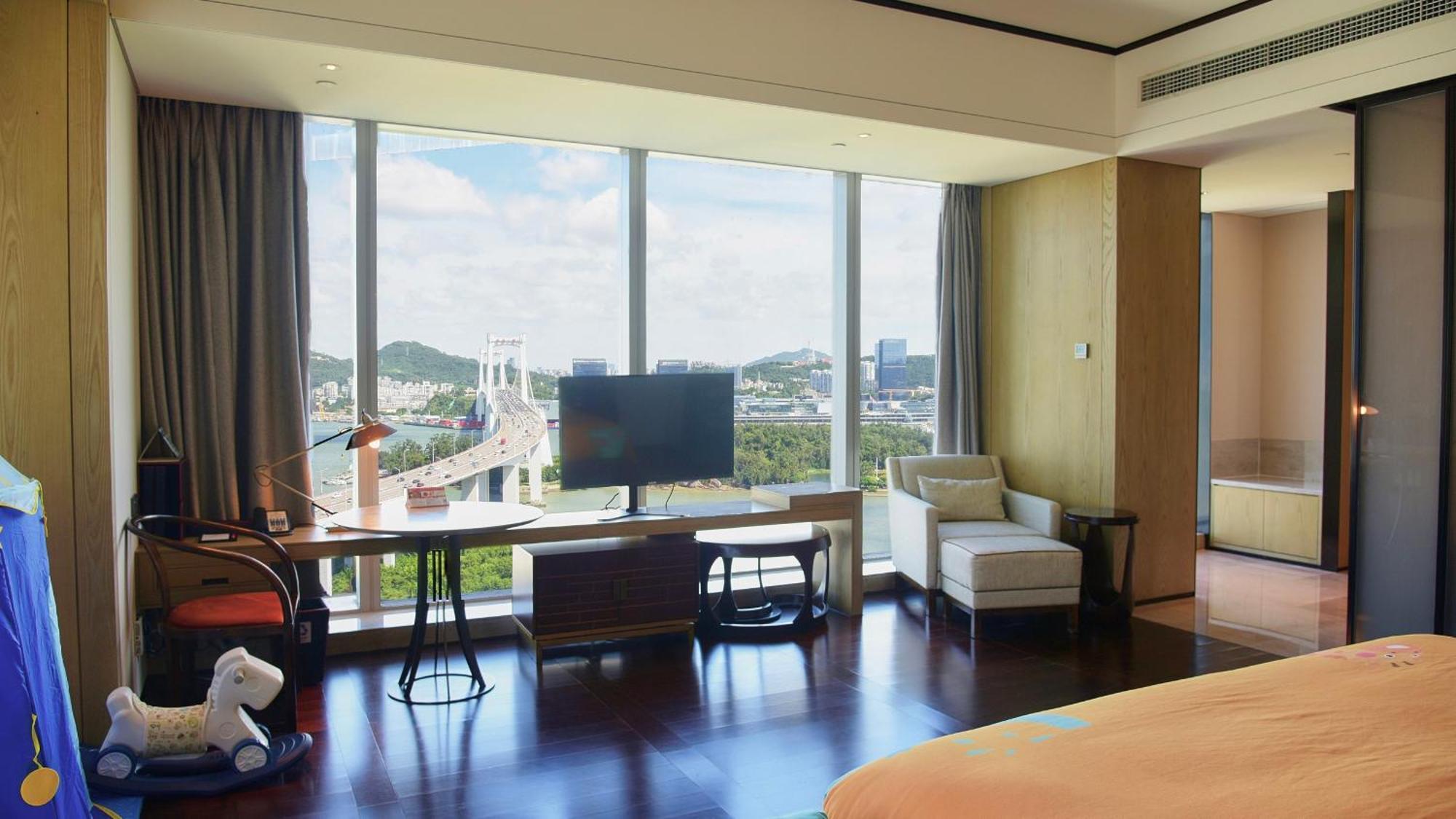 Hualuxe Xiamen Haicang Habour View Экстерьер фото